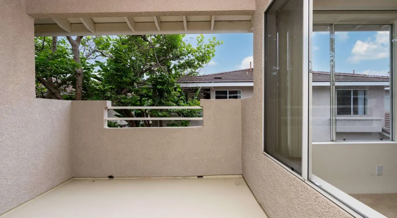 Santa Fe Village Townhome Apartments