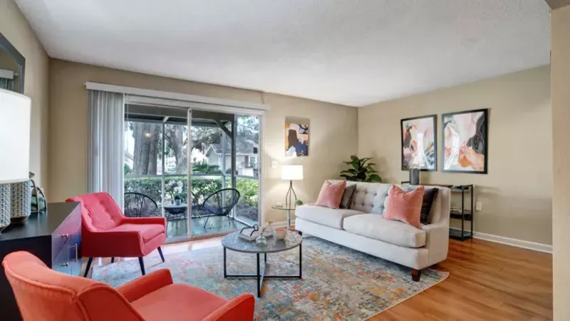 Signal Pointe Apartment Homes