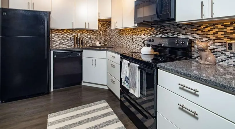 Hunt Club Apartments by Cortland