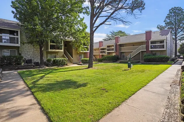 Sunchase Apartments