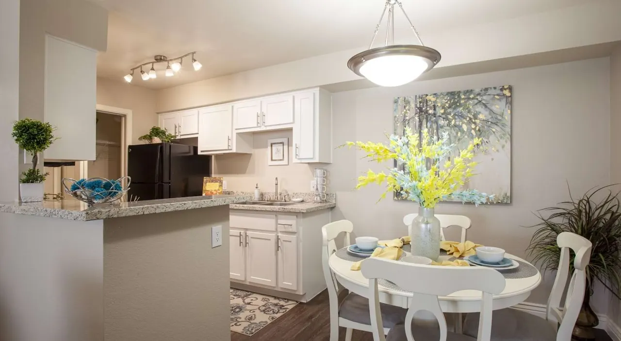 Rock Ridge Apartments