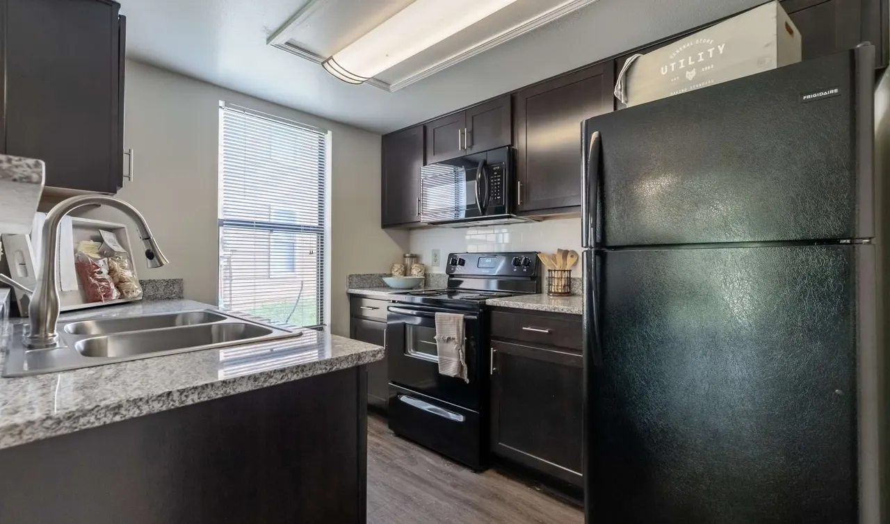 Stoney Brooke Apartments