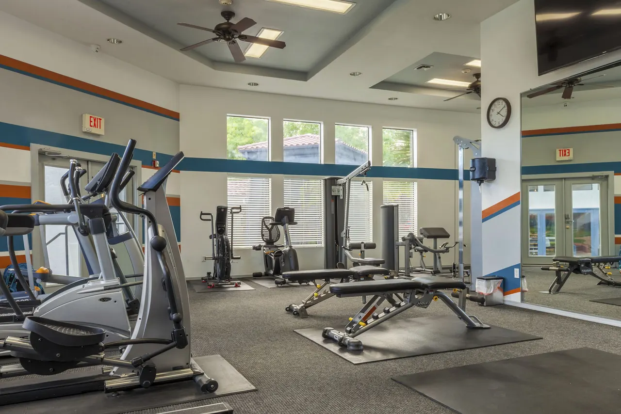 Ventana Canyon Apartments
