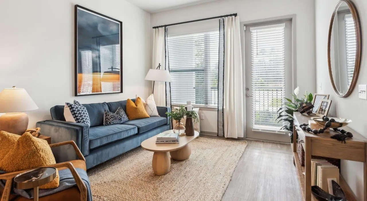 RISE Baymeadows Apartments