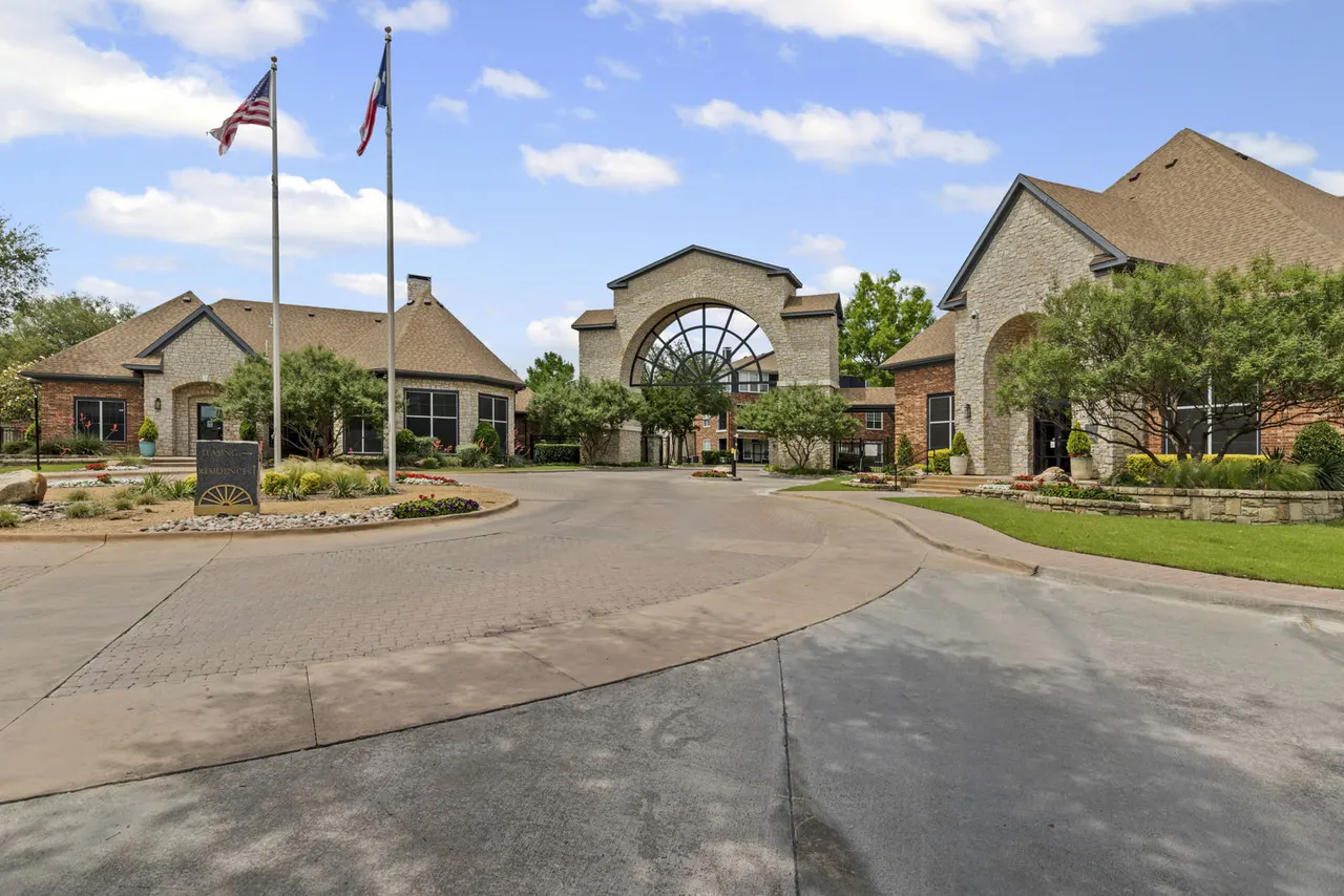 Settlers Gate Apartments