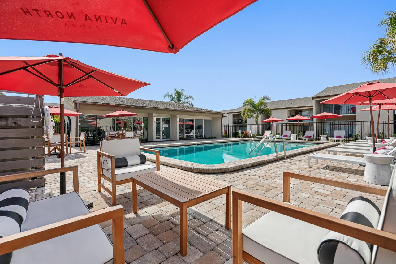Avina North