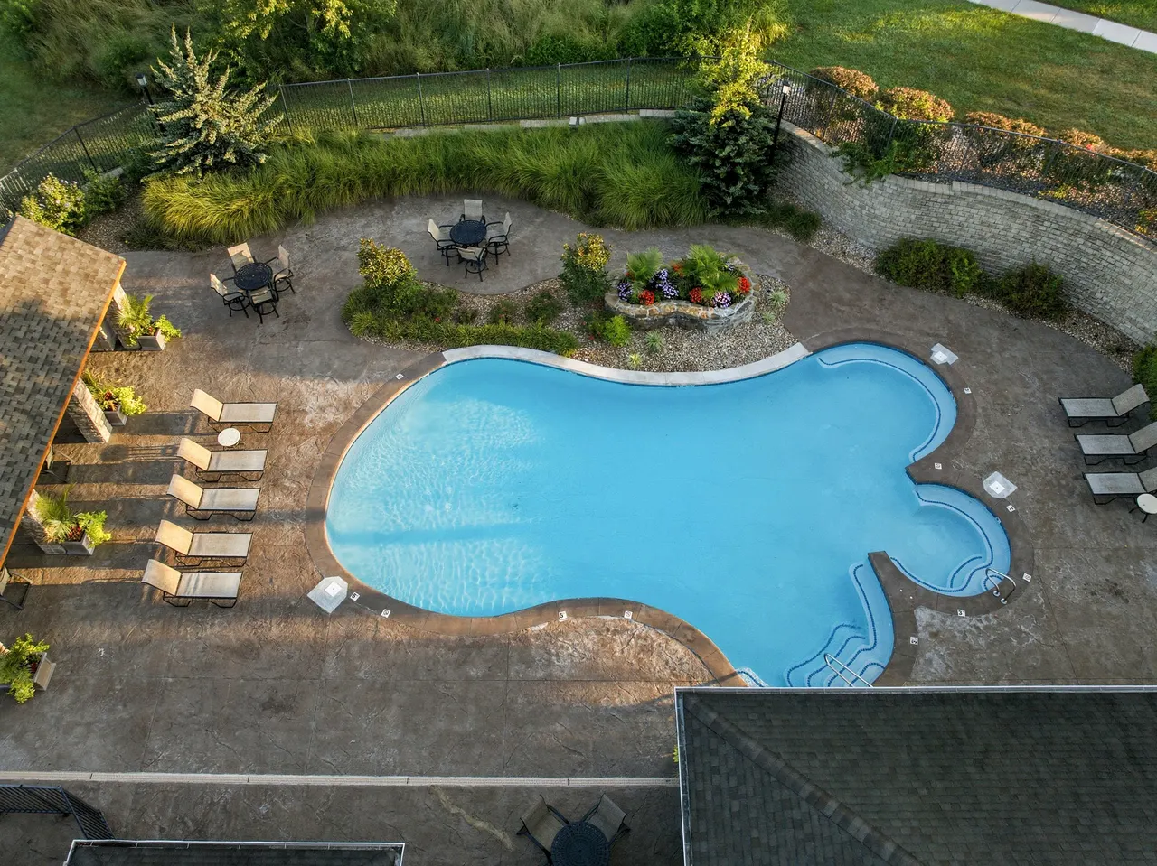Highpointe Village