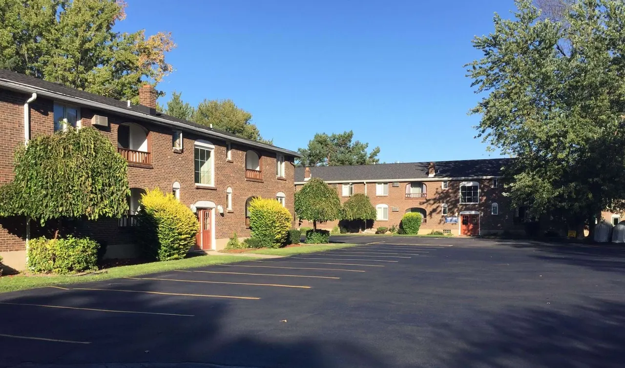 Creekside Village Apartments