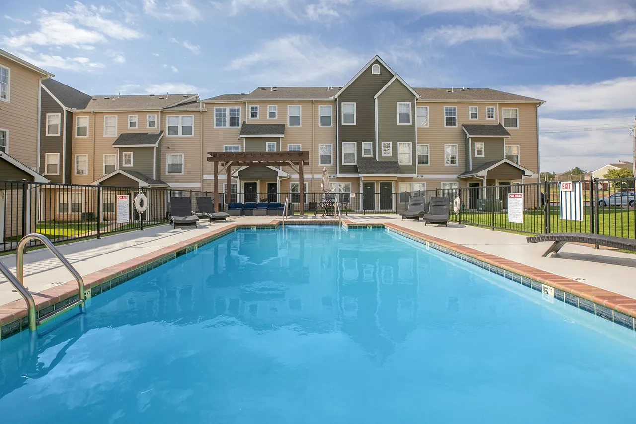 Summit Ridge Apartments