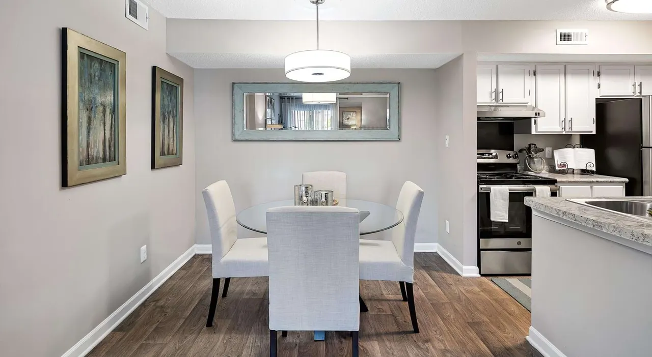 Spring House Apartments
