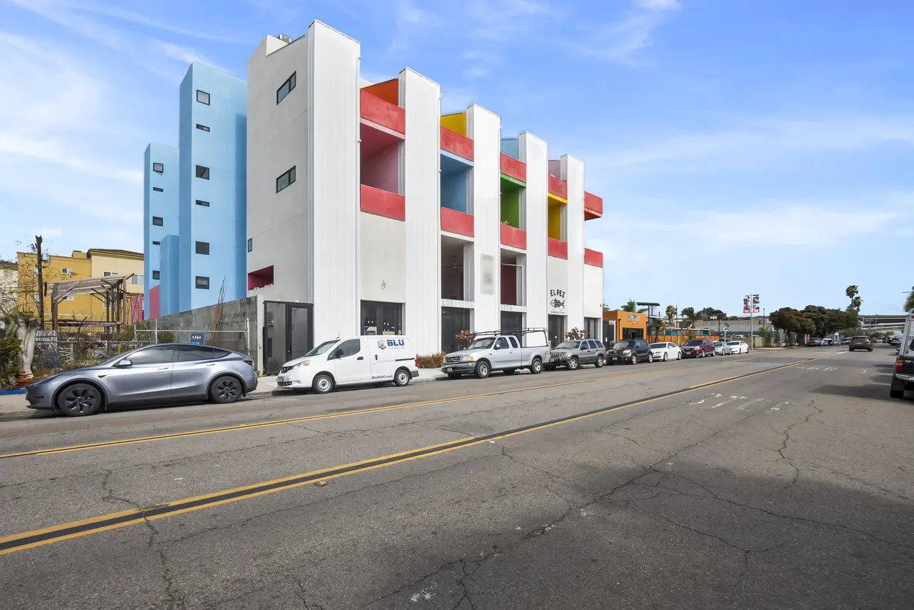 Los Patios Apartments
