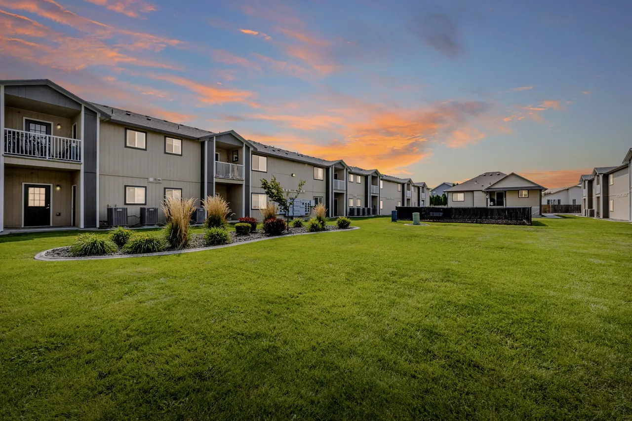 Pine Tree Park Apartments