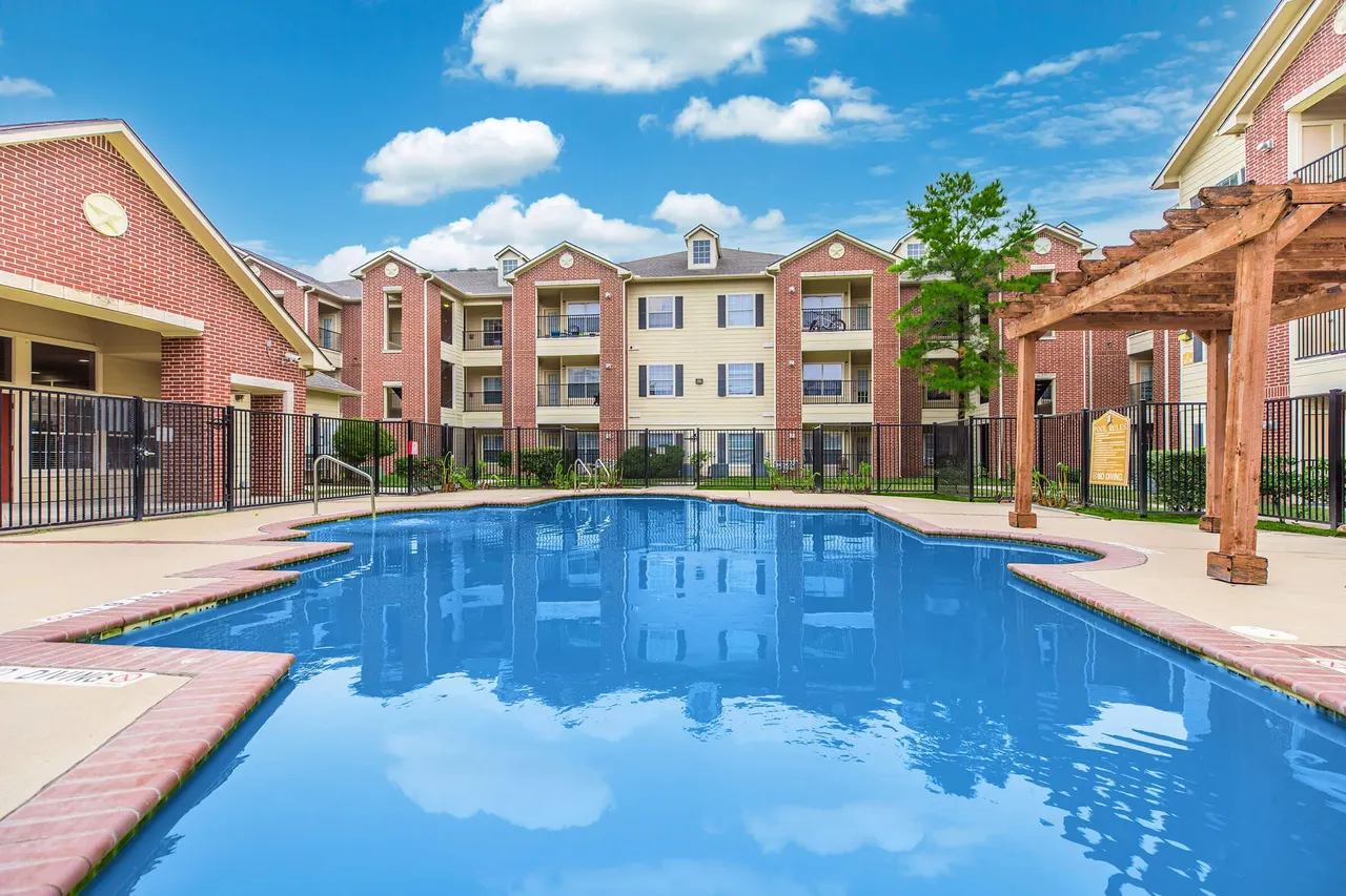 Chisholm Trail Apartments