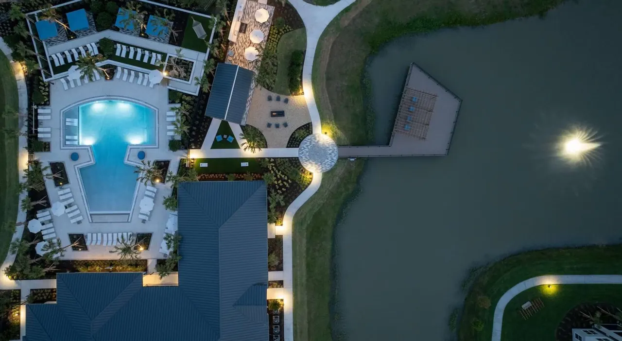 Aventon Meadows