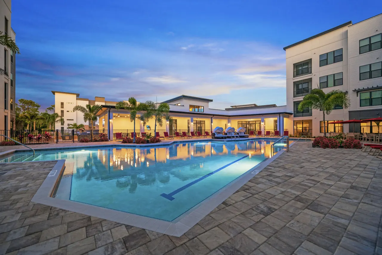 The Pointe at Lakewood Ranch