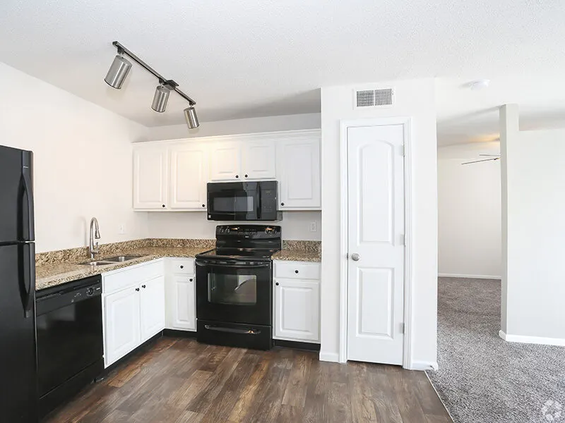 Pinegate Apartments