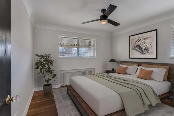 611 E 11th