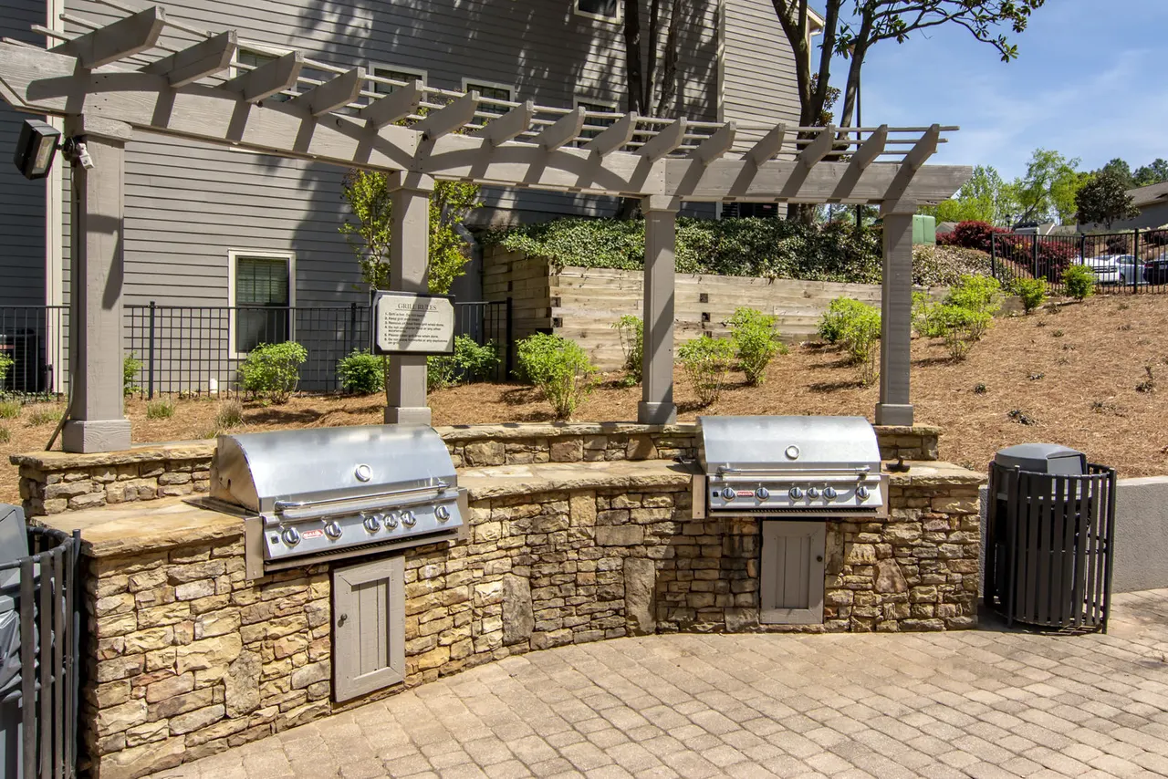 The Residences at Vinings Mountain