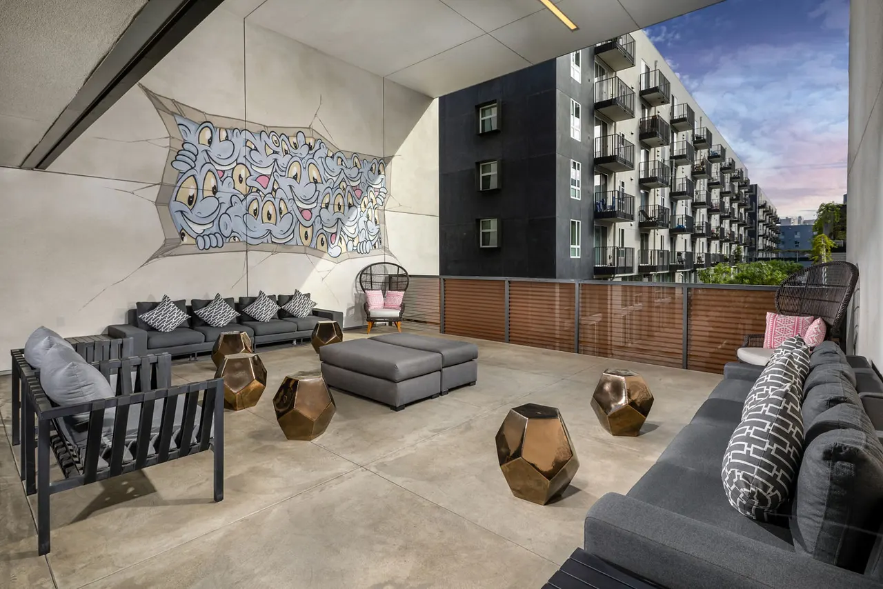 Aliso Apartments