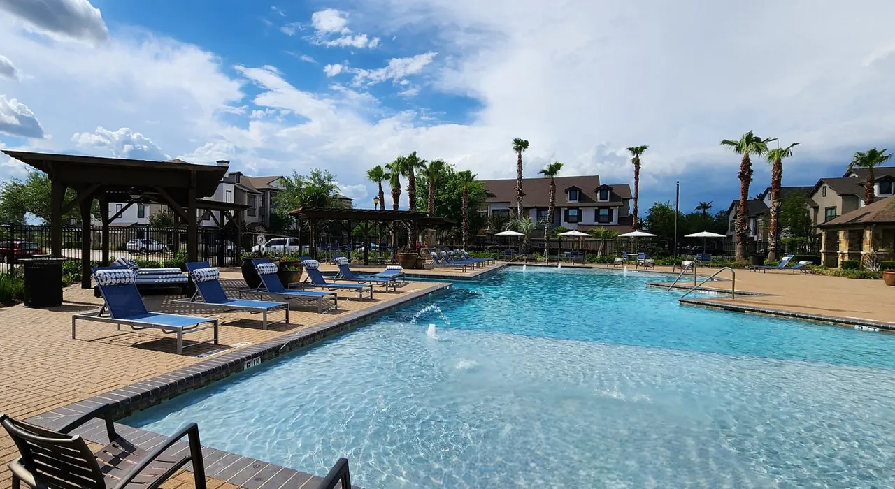 Grand Villas at Tuscan Lakes