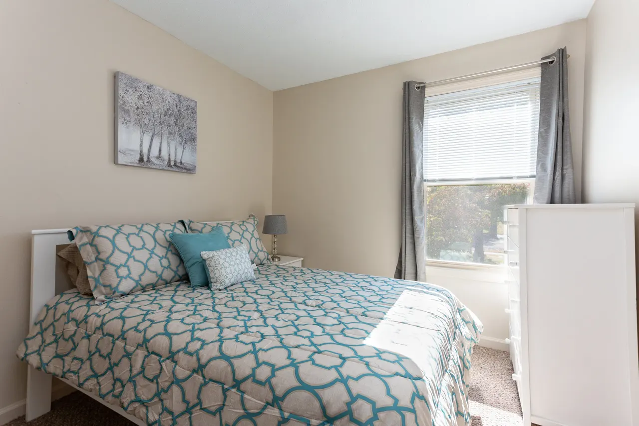Celeron Square Apartments