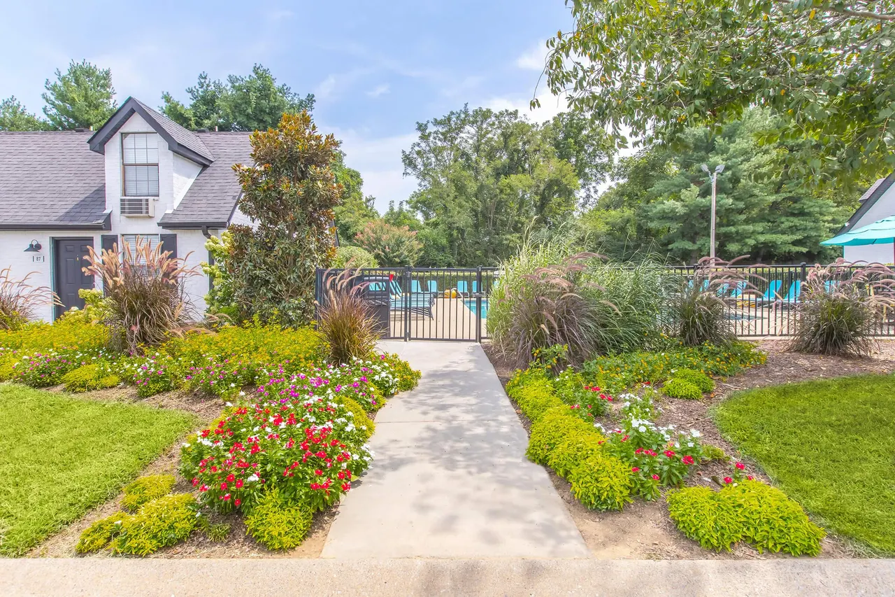 Fairway Meadows Apartments