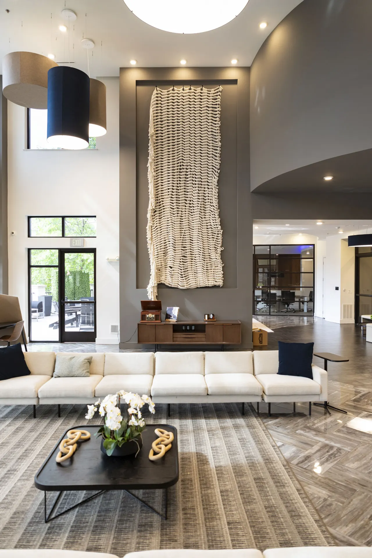 Tapestry at Brentwood Town Center Apartments