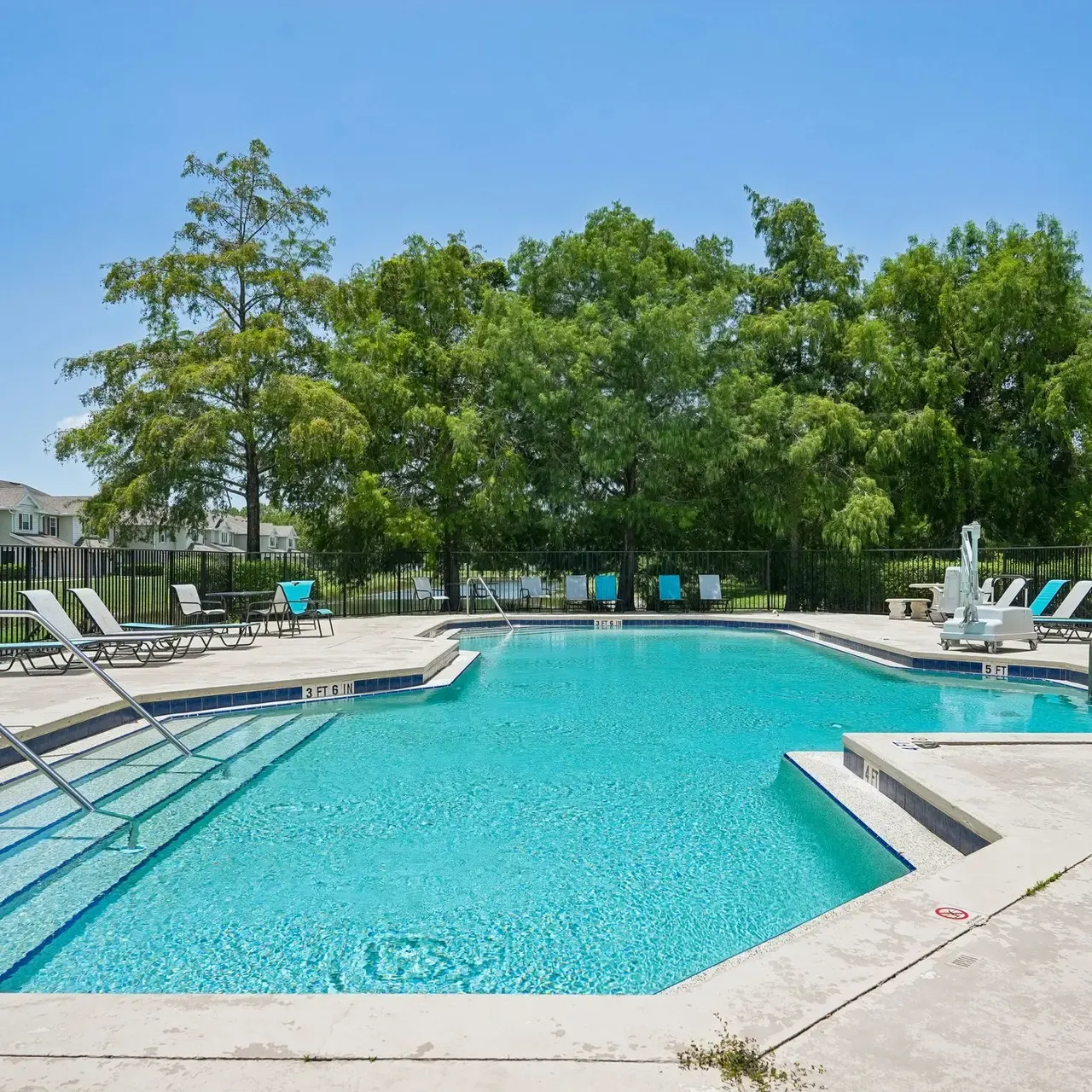 Brittany Bay Apartments