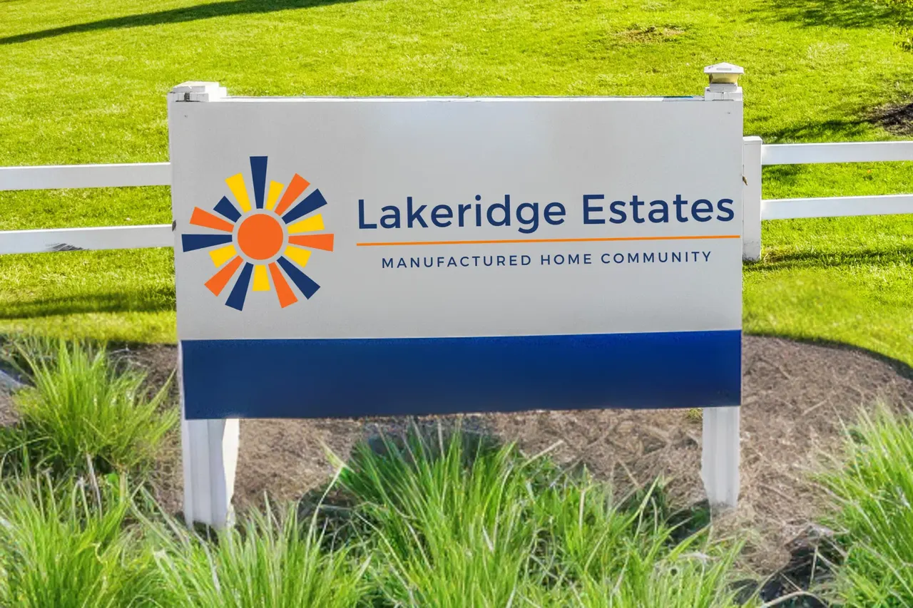 Lakeridge Estates Manufactured Housing Community