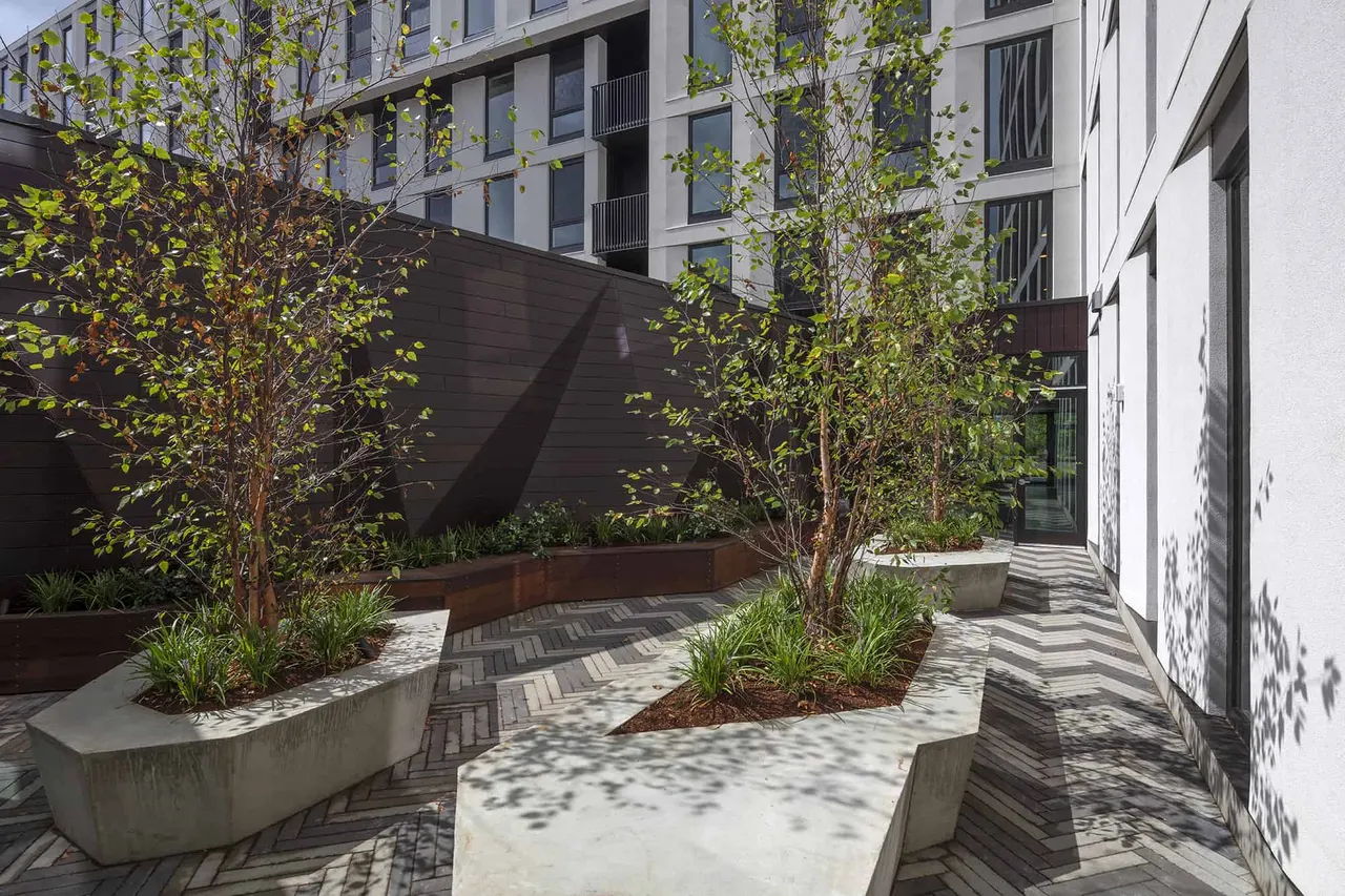 TwentyTwenty Apartments