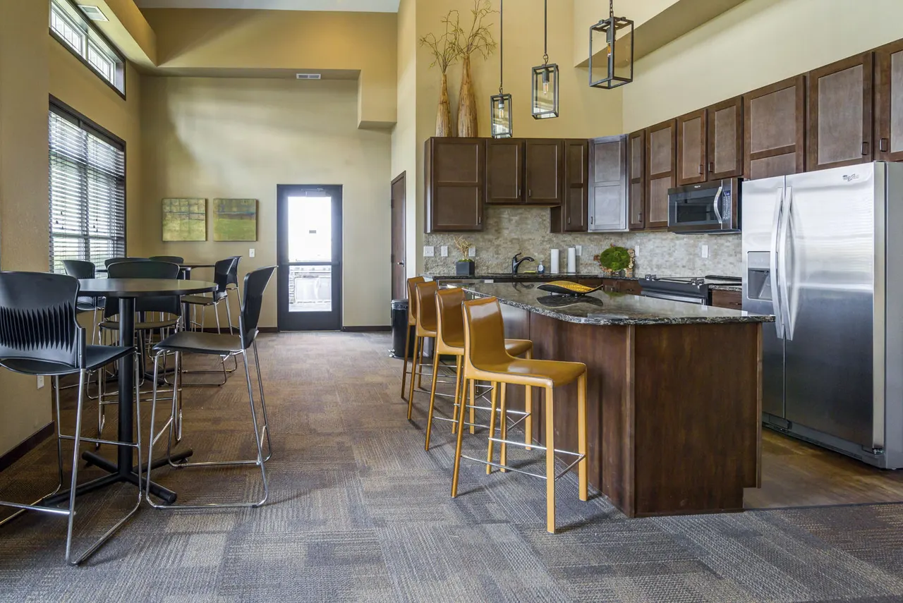 South Ridge Apartments