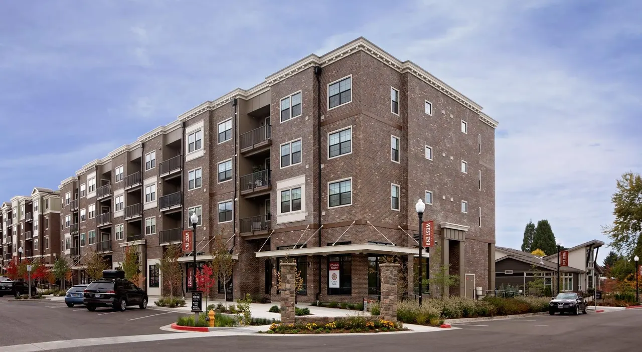 West End District