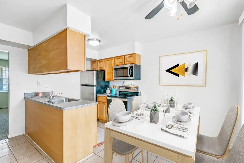 Roberts Mill Apartments & Townhomes