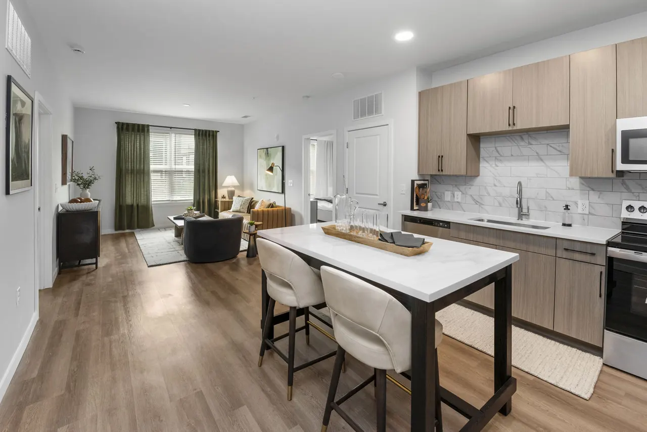 Perimeter Pointe Apartments