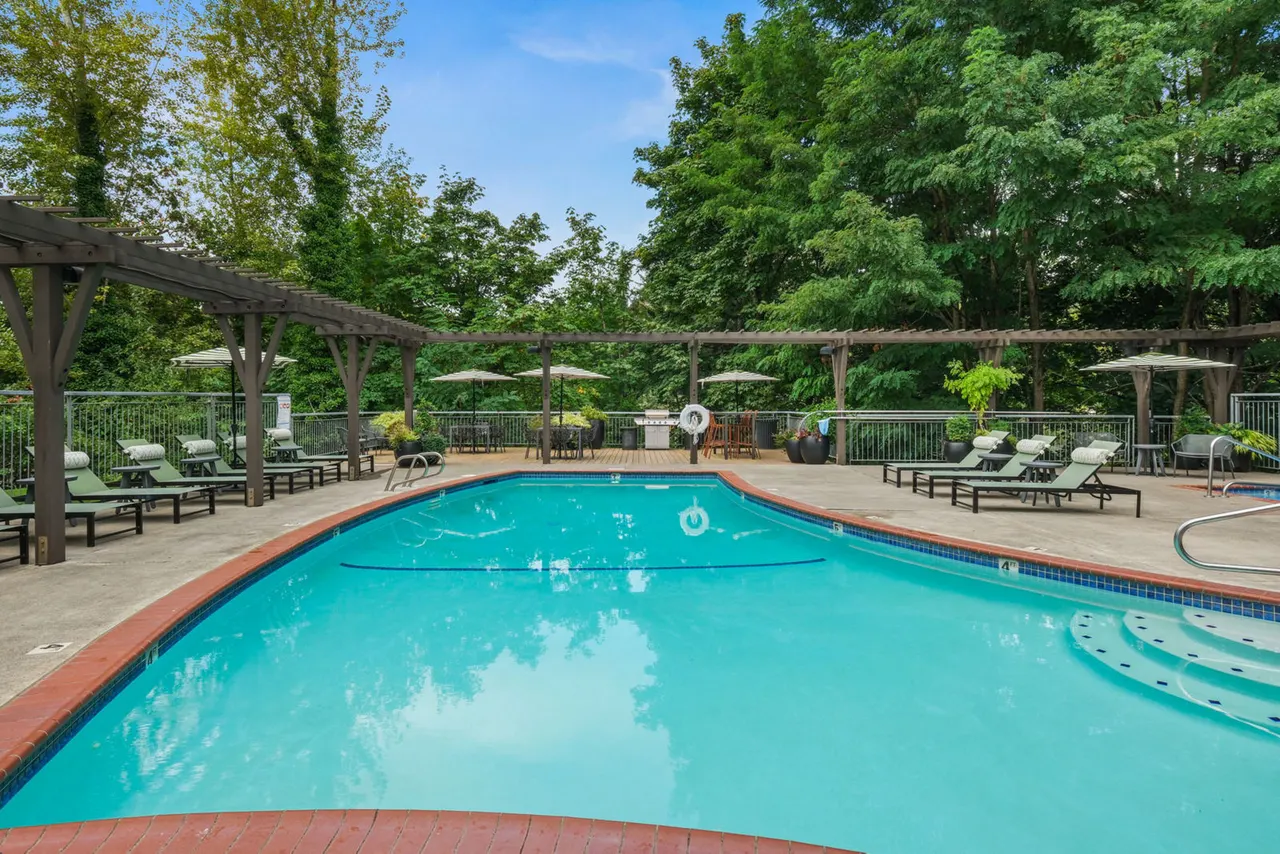 Parkridge Apartments