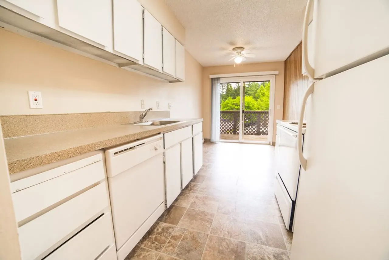Woodside Vista Apartments