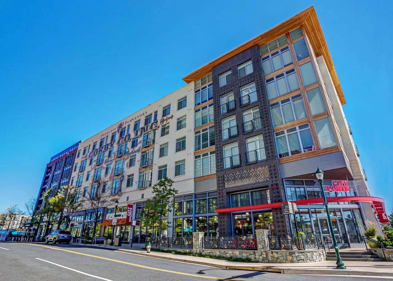 The Henri at Pike &amp; Rose