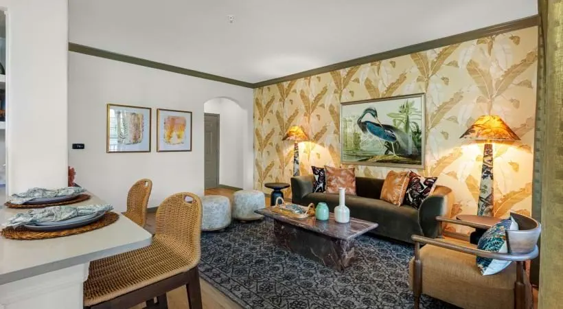 The Lodge at Lakecrest Apartments