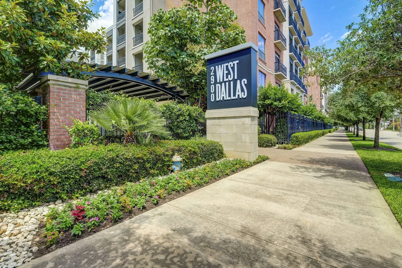 2900 West Dallas