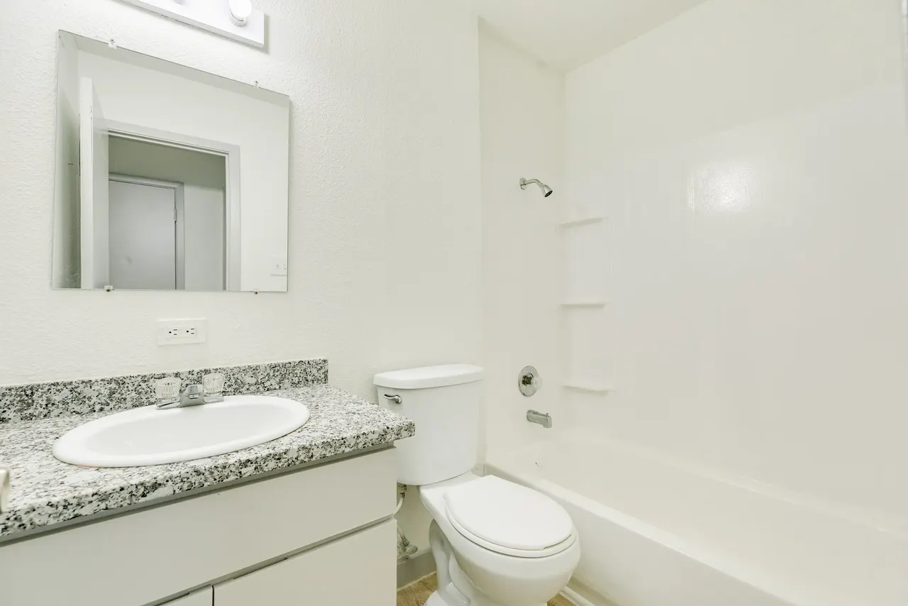 Lantana Apartments