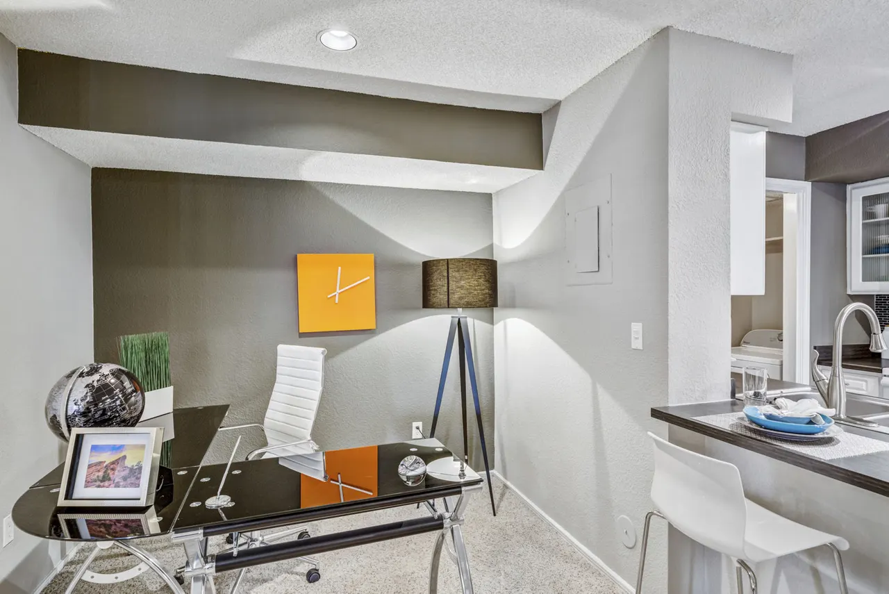 Stratford Station Apartments
