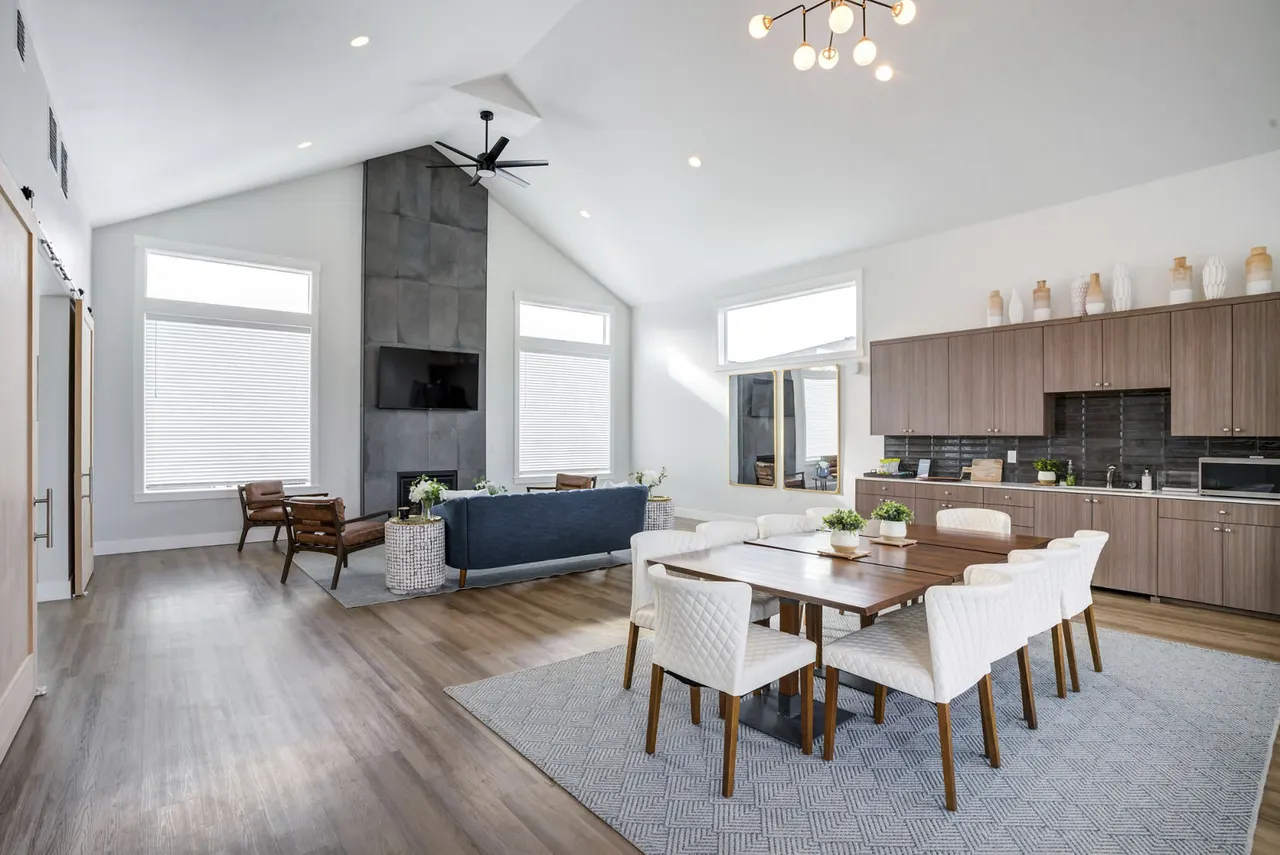 Villas at 28th