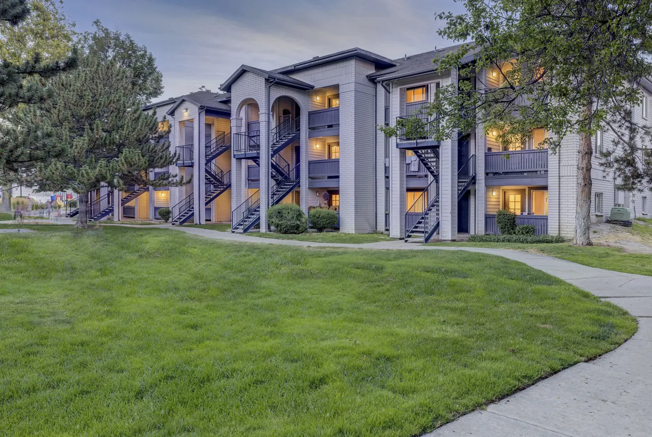 Eagle's Landing Apartments