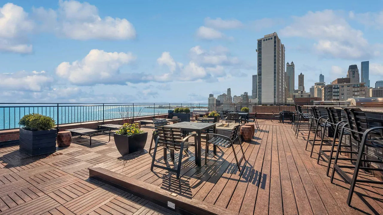 1350 North Lake Shore Drive Apartments