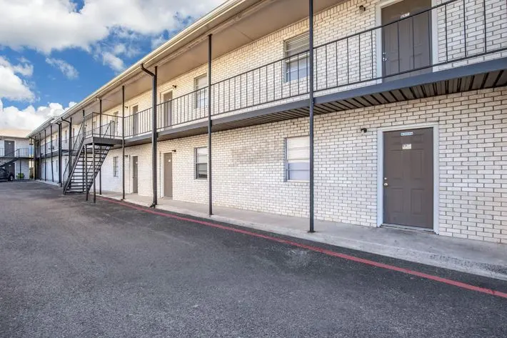 Morgan Manor Apartments