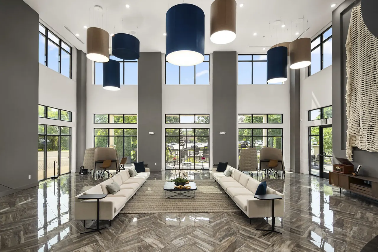 Tapestry at Brentwood Town Center Apartments