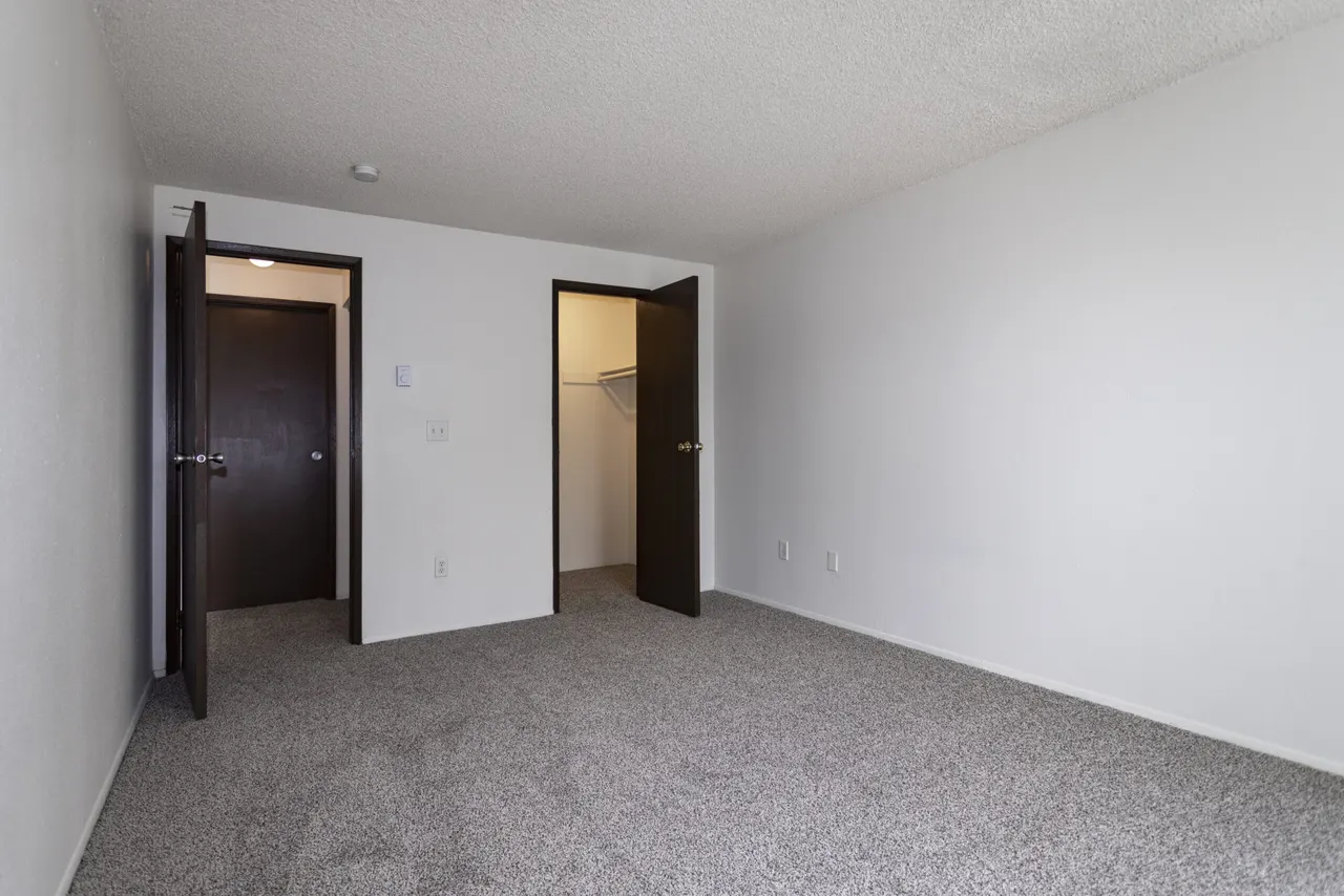 Highlander Apartments