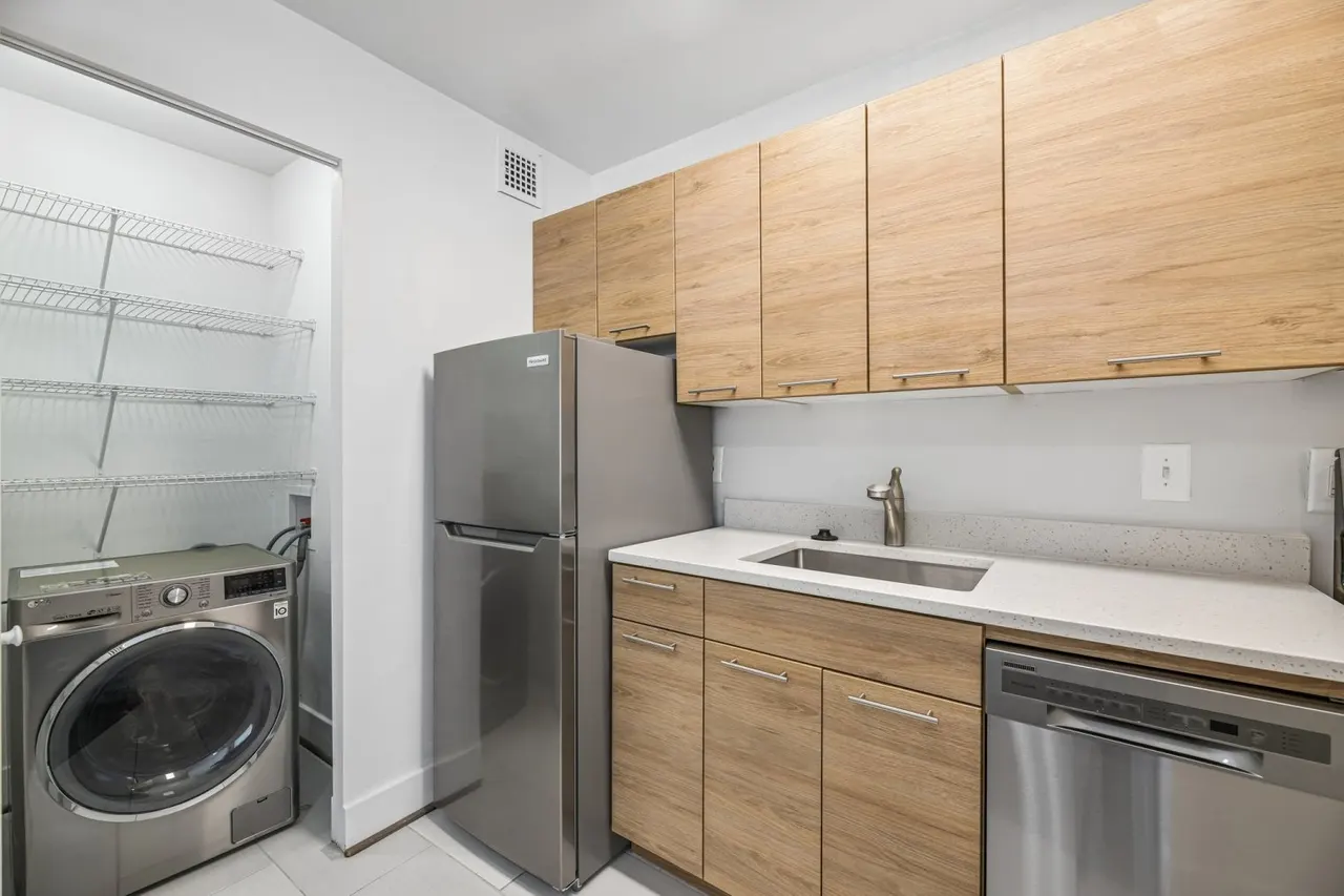2620 16th Street Apartments