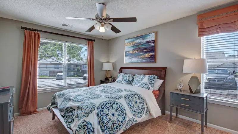 Woodlake Reserve Apartments