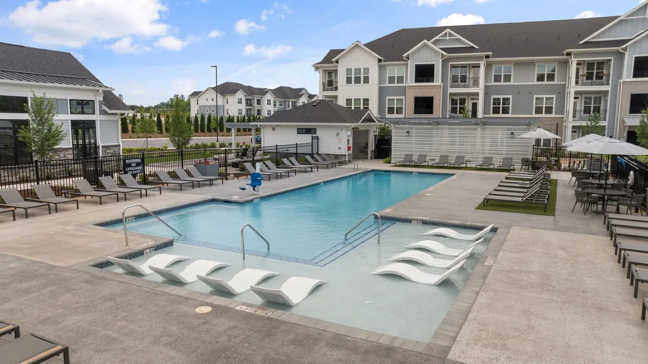 The Lindley at Grove 98 Apartments